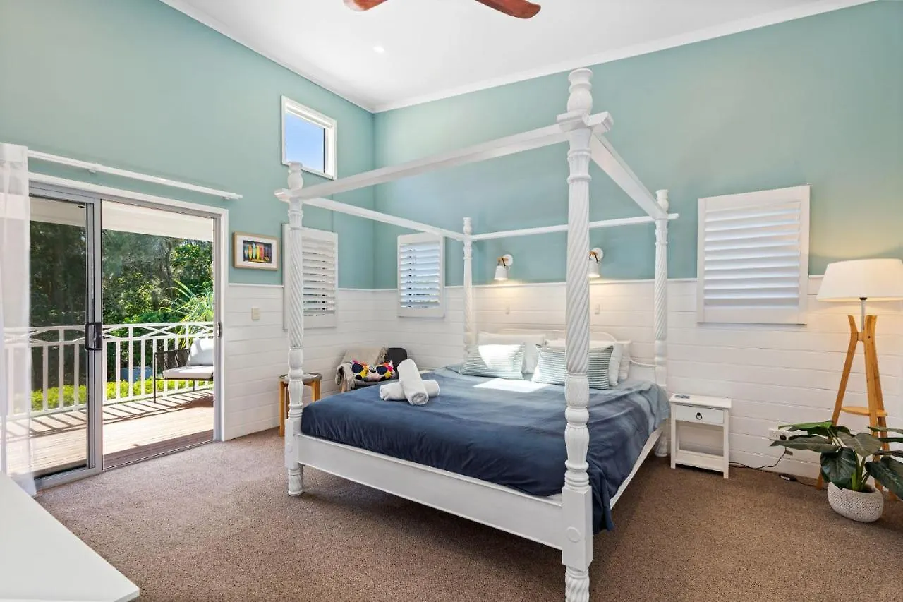 Holiday home 4 Boardrider Crescent Villa Marcoola